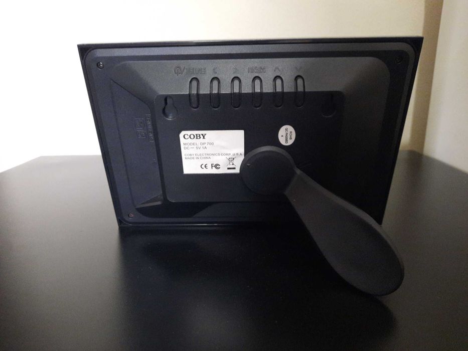 Porta-Retratos Digital Coby (Sem fonte de alimentação)