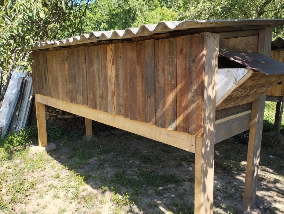 Клітка для кролів дерев'яна