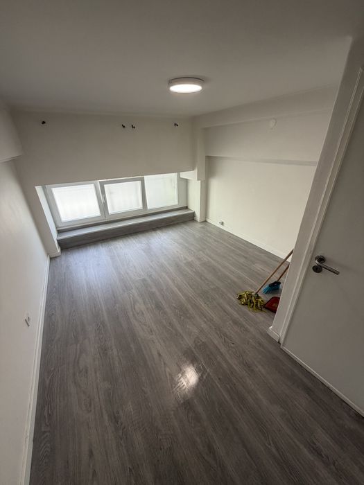 Alugo loja escritorio atelier metro pontinha