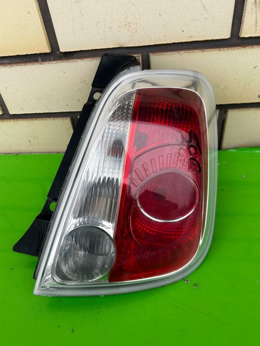 стоп правий ліхтарь Fiat 500 2007-2104 (Є ДЕФЕКТ)