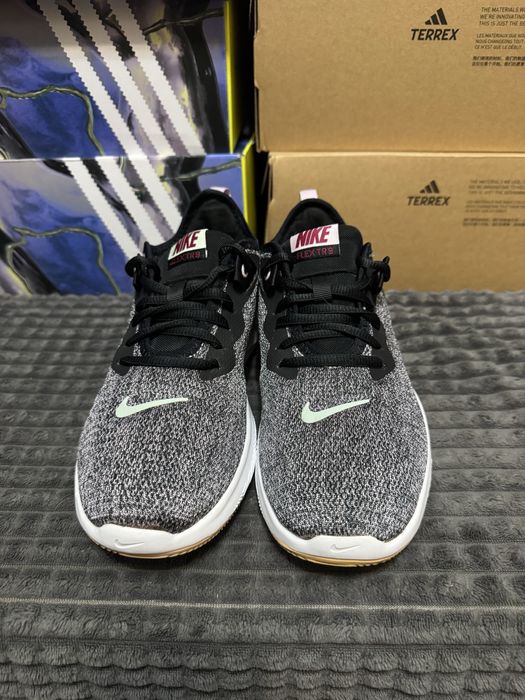Жіночі кросівки для тренувань Nike Flex Trainer 9 38(24см) оригінал