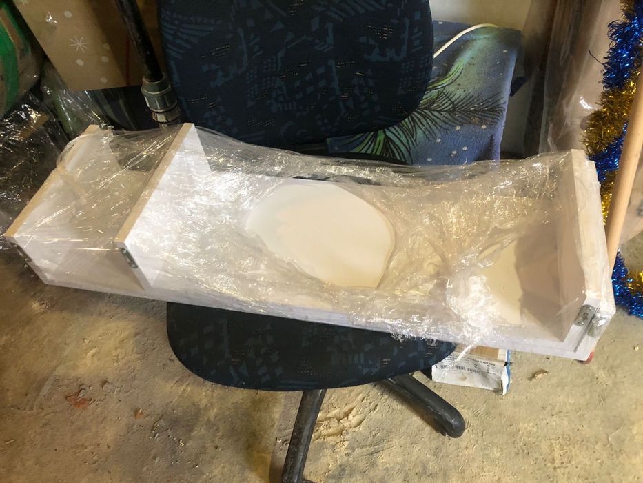 Полички настінні