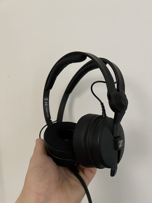 Sprzedam słuchawki Sennheiser HD 25 70 ohm