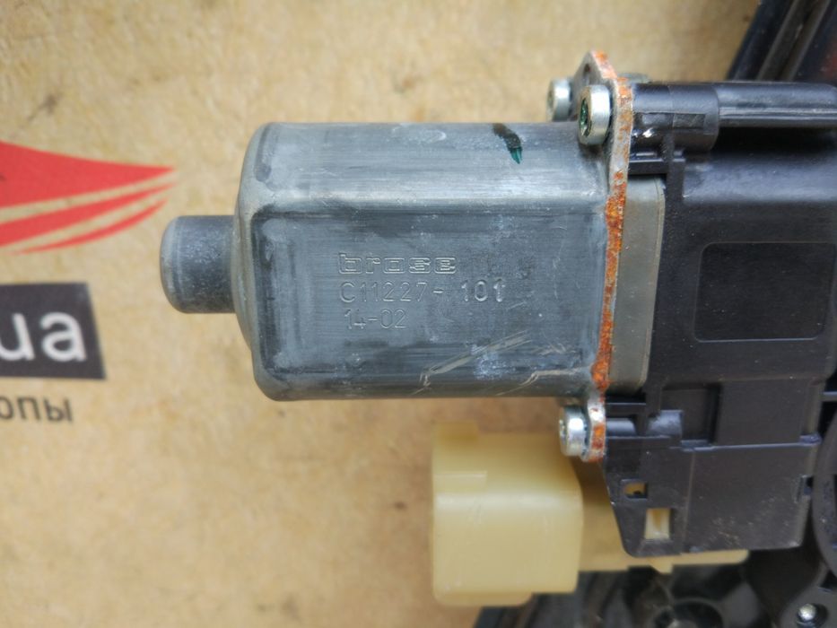 Ford Mondeo Mk5 2014- стеклоподъемник моторчик передней правой двери