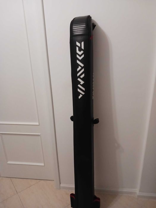 Saco para transporte de canas marca daiwa