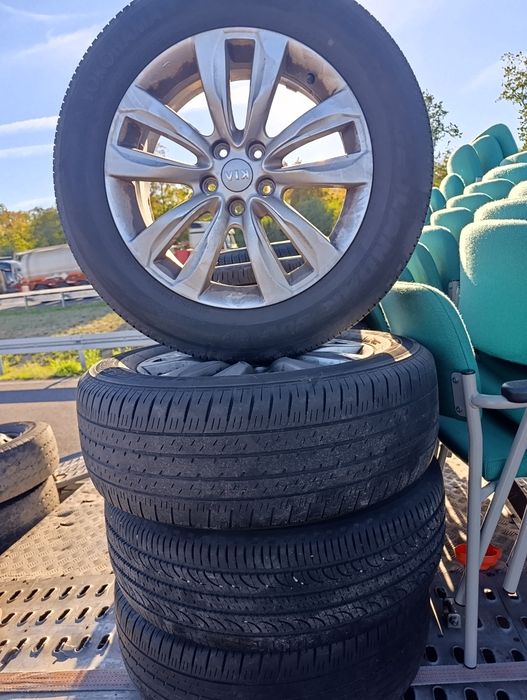 Диски в зборі KIA Sorento 5/114.3/r18/цо67.1/Santa fe/Mazda/235.60.18-6mm.