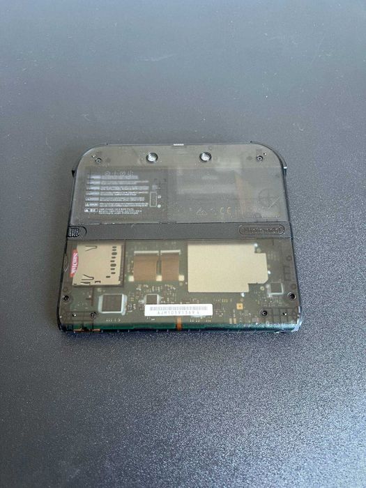 Nintendo 2DS Preto Cristal com 100+ Jogos