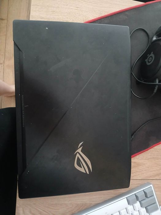 Laptop asus rog strix