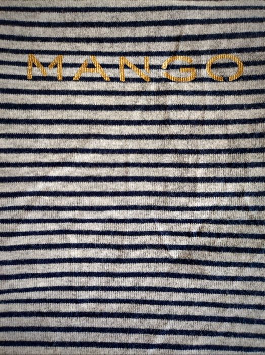 T-shirt w paski Mango
