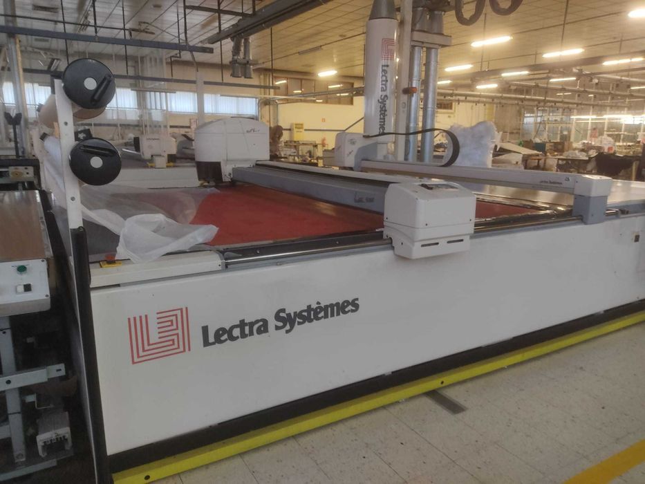 Maquina de corte Lectra vector 5000