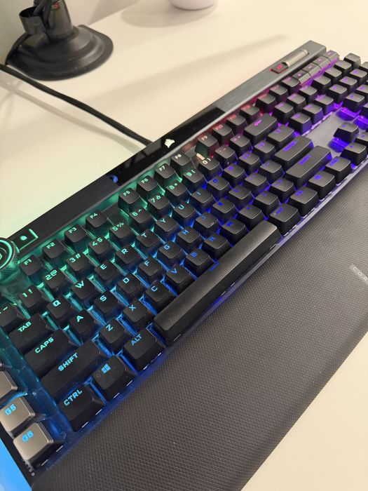 Teclado Corsair K100 RGB (inglês)