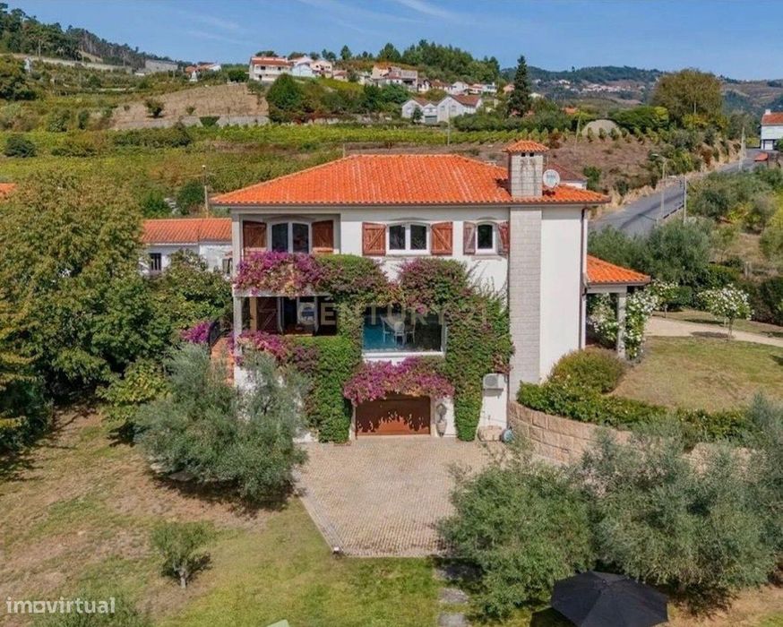 Quinta T3 + 1 com Piscina em Sermanha, Sedielos - Peso da Régua - Vila