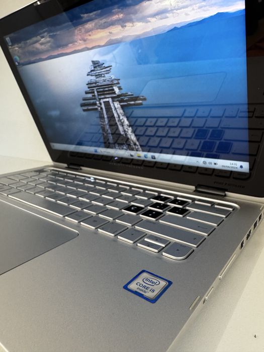 Portátil Hp i5 ecra tatil