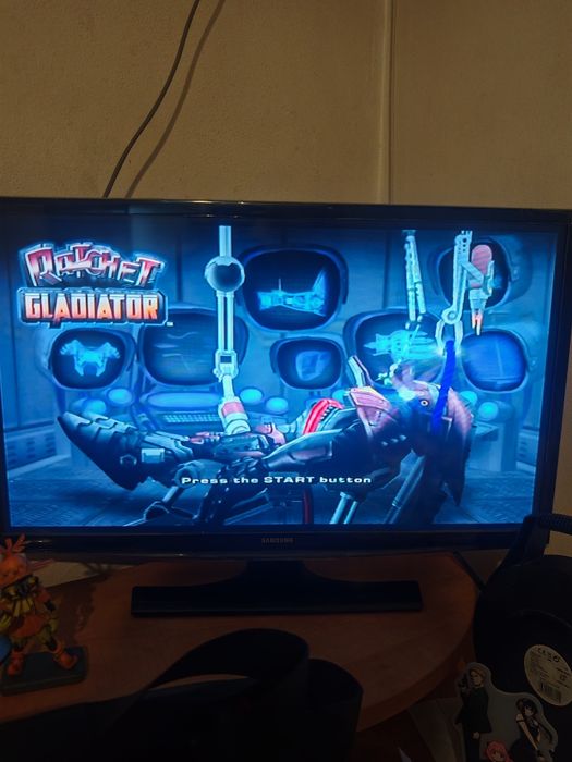 PS2 Slim + jogos + 2 comandos