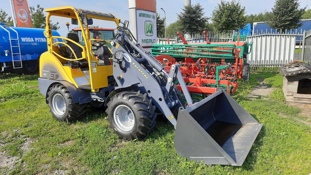 Ładowarka przegubowa 1.40m udźwig 1350kg Eurotrac W12S NOWA