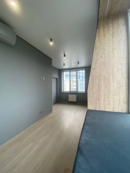 Квартира с тремя спальнями и кухней-студией на пр.Гагарина, новый дом!