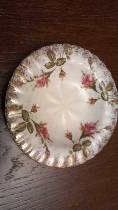 Porcelana Chodzież popielniczka róże popielniczka PRL Chodzież