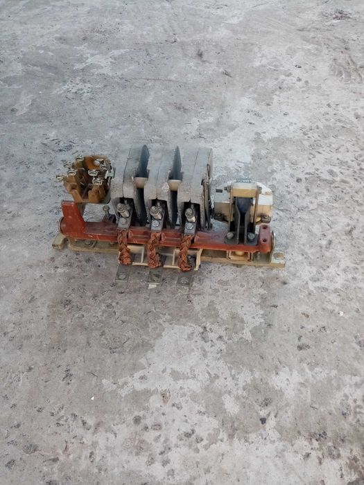 контактор електромагнитный кт7023Б 380в новый