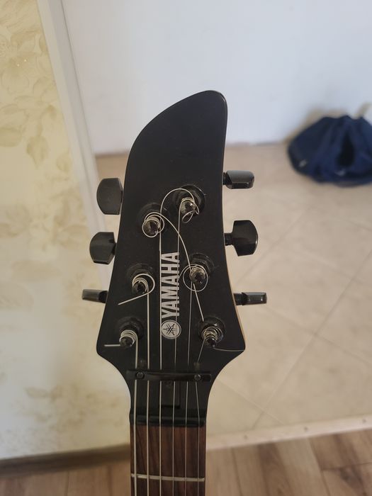 YAMAHA+LINE 6+підставка