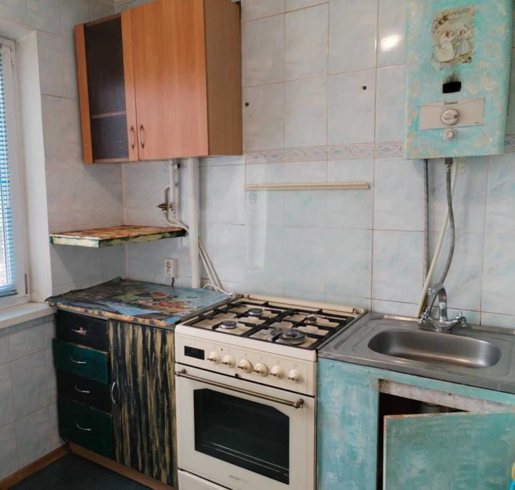 Продаж трикімнатної квартири