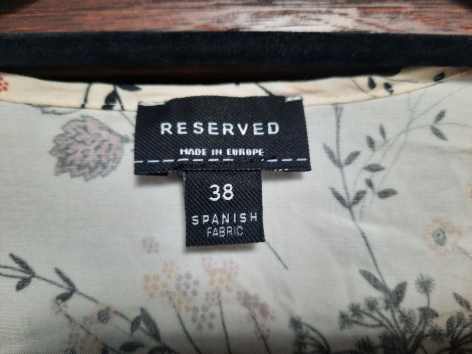 Sukienka w kwiatki Reserved rozm.38,M.