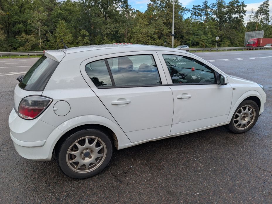 Opel Astra H 2013, 1,6 бензин