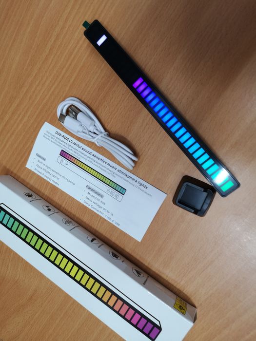 Barra LED RGB controlada por música com bateria (NOVA)