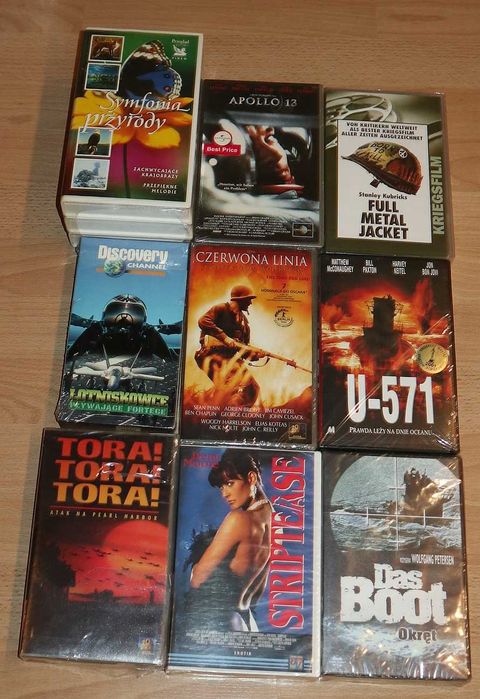 11 Filmów VHS - Nowe, zafoliowane - Wojenne i inne