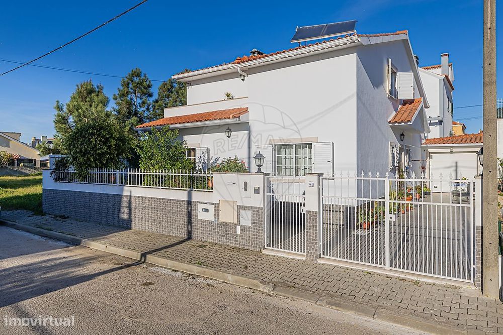 Moradia T4 para venda