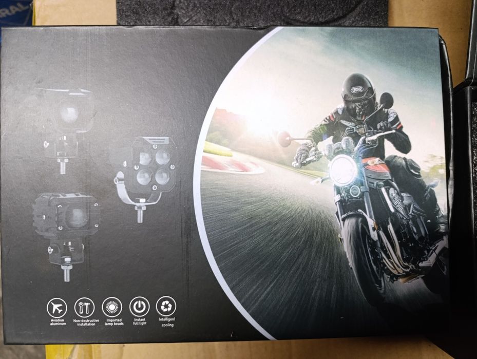 Противотуманки для мото 12 В три різних кольори нові.