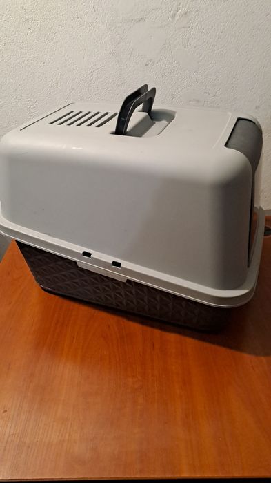 Kuweta dla kota , psa