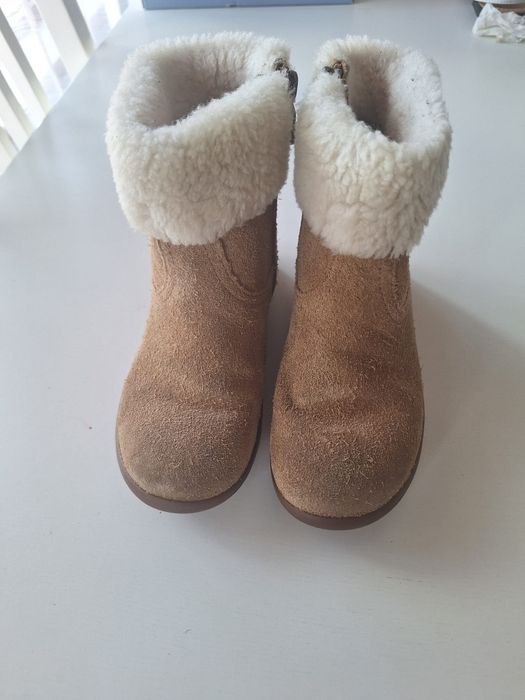 Botas menina.       .