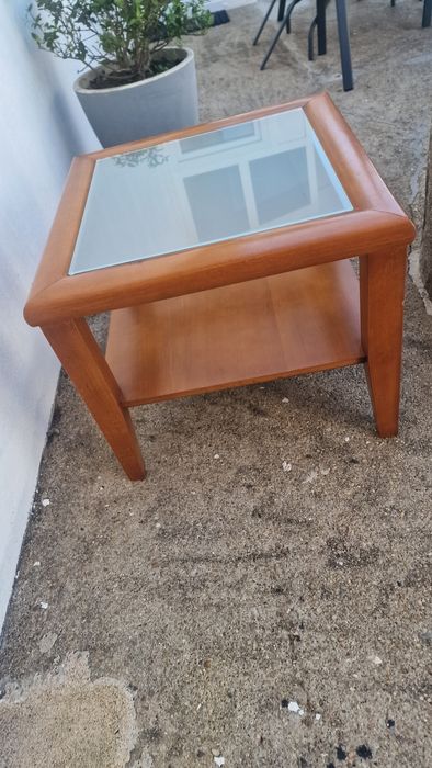 Mesa de centro pequena