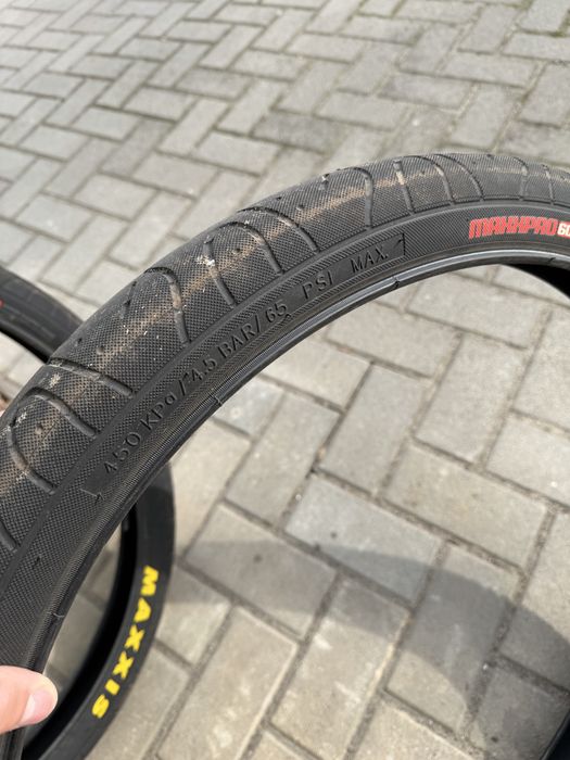 Opony maxxis hookworm