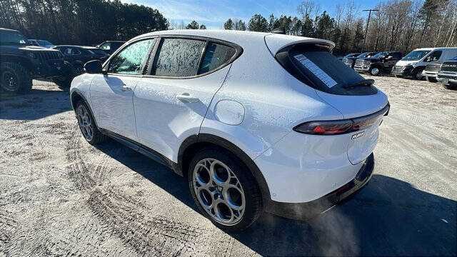2024 Alfa Romeo Tonale Hybrid Veloce