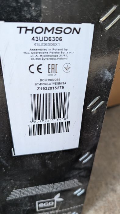 Telewizor Thompson 43ud6306, 4k, Smart TV, YouTube,stan idealny, pudełko