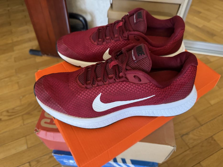Продам чоловічі кросівки Nike Runallday 898464-602. Гарний стан.