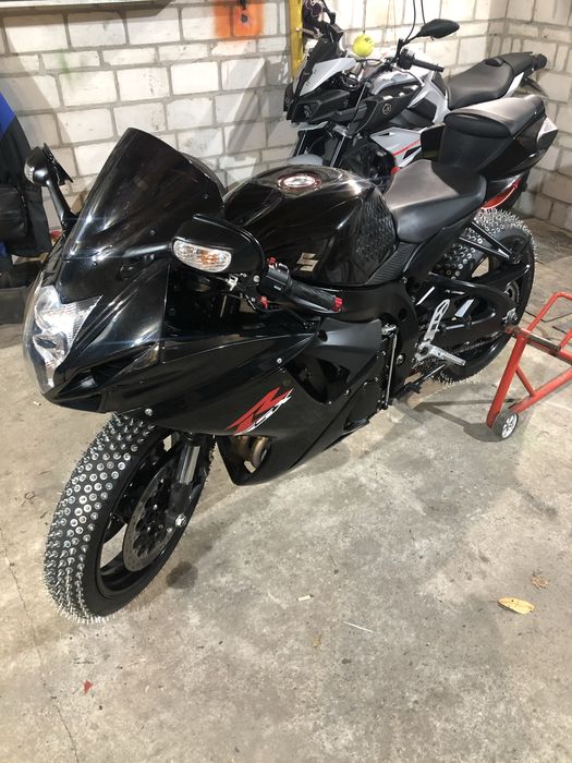 Мото резина шипована для снігу та льоду 120/70R17 190/55R17