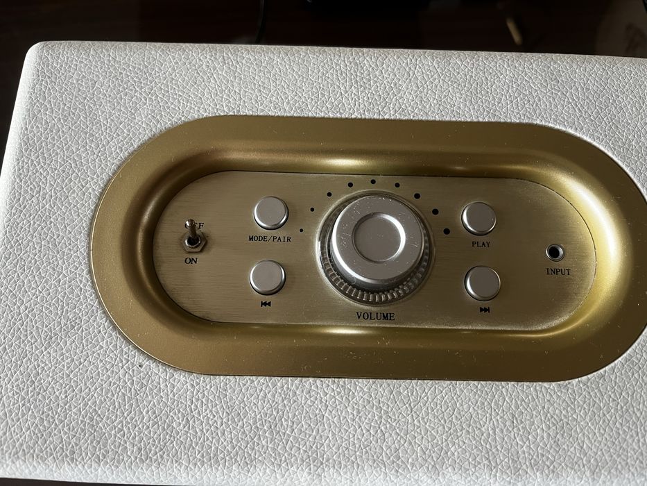 Rádio roadstar estilo retro