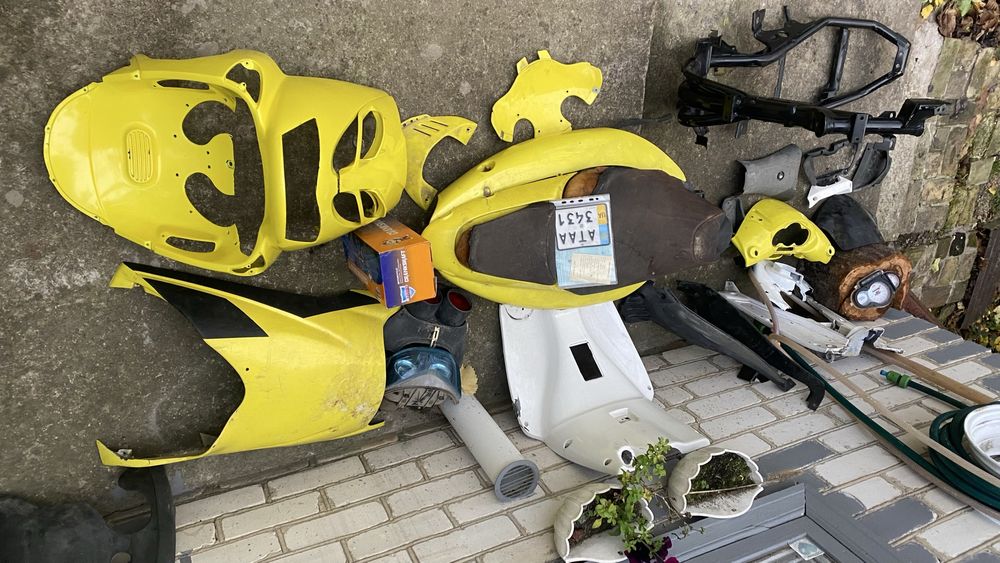 пластик обвес aprilia sr50 sr125 априлия ср2 кузов документы