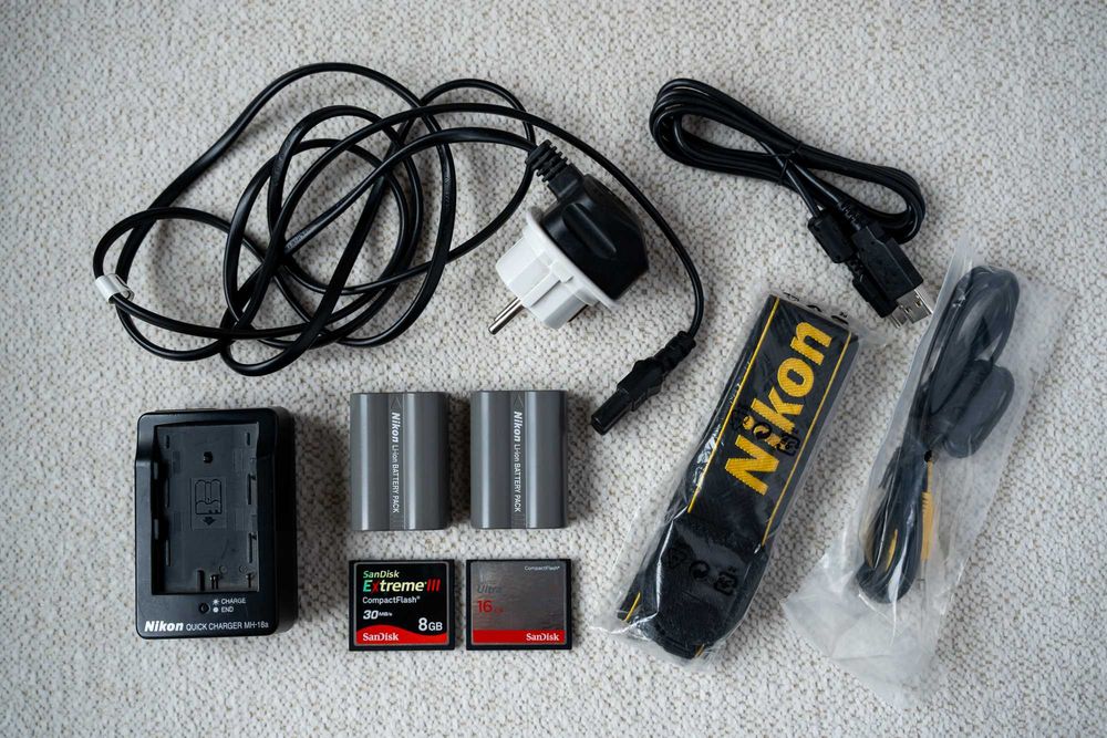 Aparat Nikon D700 body + 2 karty + 2 aku