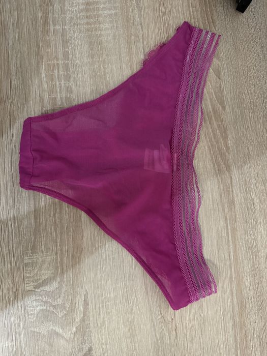 Różowe figi hunkemoller  36 s