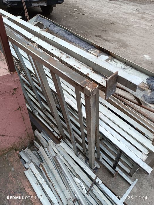 Стеллаж в разрезе