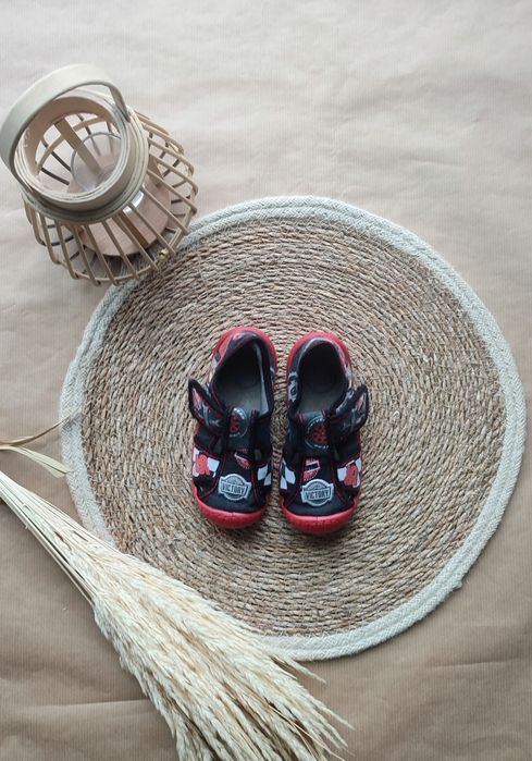 Kapcie chłopięce trampki 24 CCC