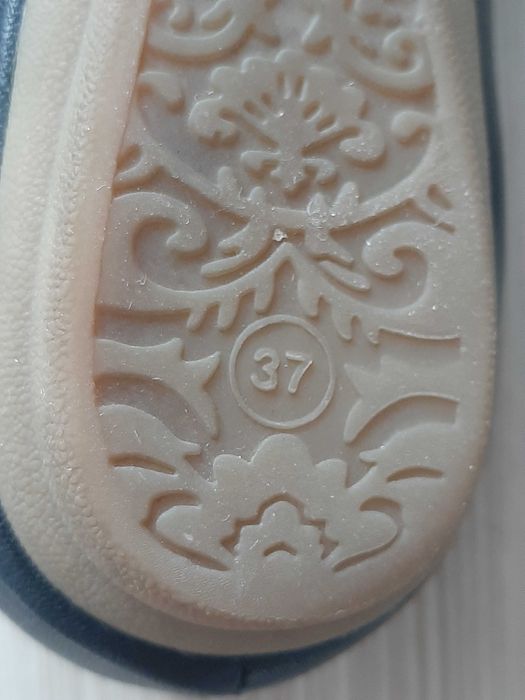 Baleriny z miękkiej skóry, r. 37 Pier One