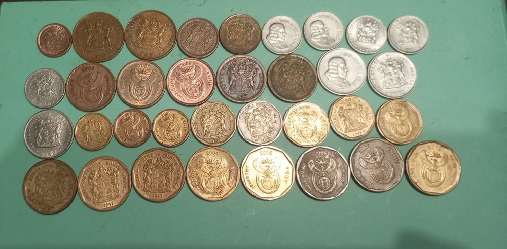 Монети ПАР та Єгипта ювілейні