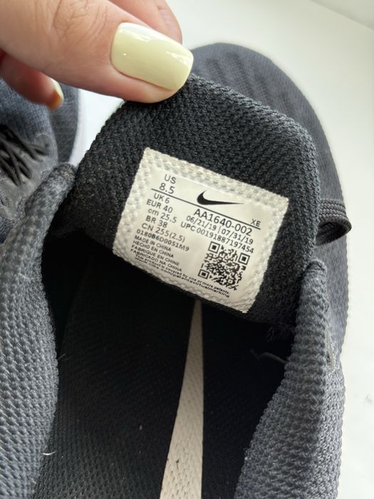 Кросівки жіночі Nike