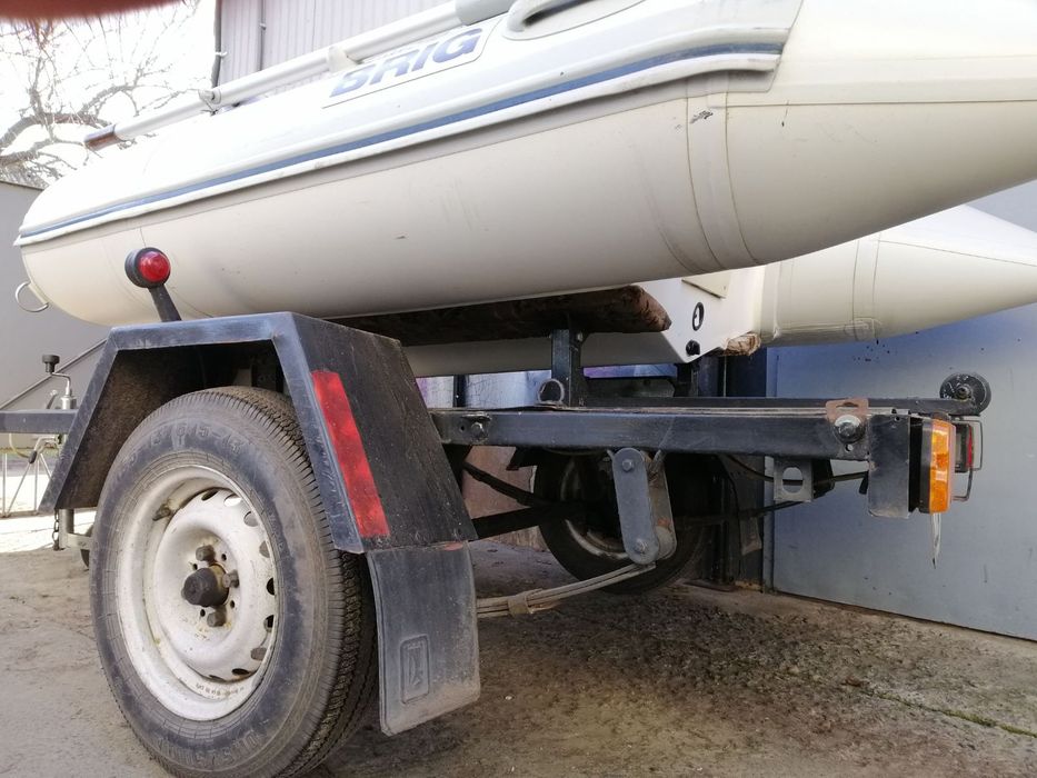 Продам лодку Brig F275