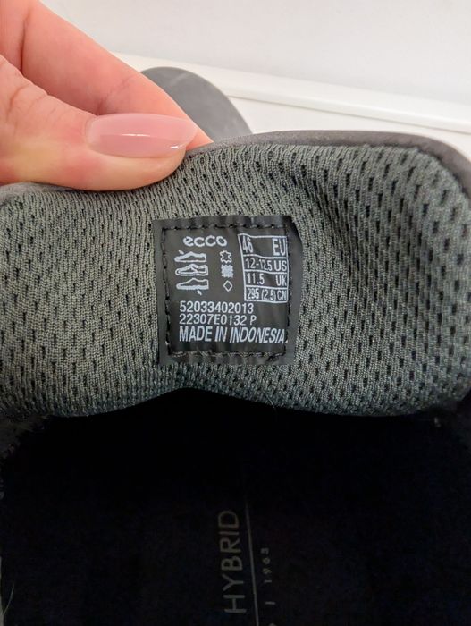 Продам черевики Ecco