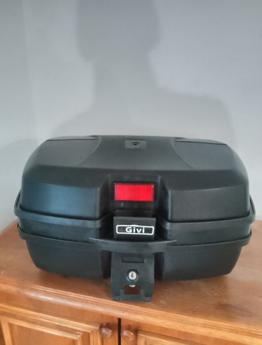 Кофр великий на 2 шоломи. З підставкою до мото